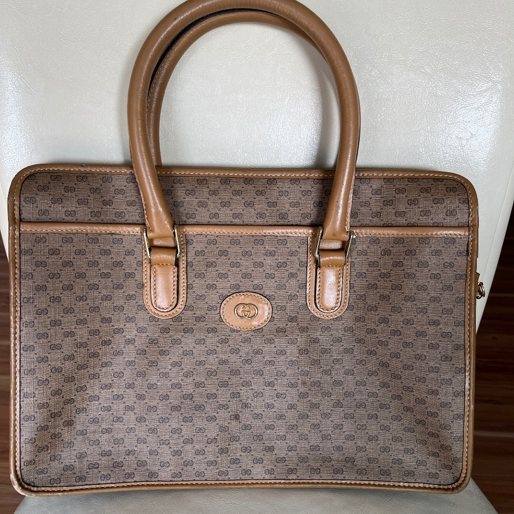 Gucci Italy Authentic Vintage Leather Bag Purse